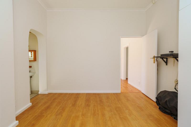 2 Bedroom Property for Sale in Kenilworth Western Cape